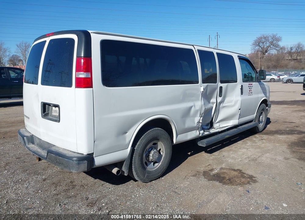 2018 CHEVROLET EXPRESS 3500 LT VIN: 1GAZGPFGXJ1326392