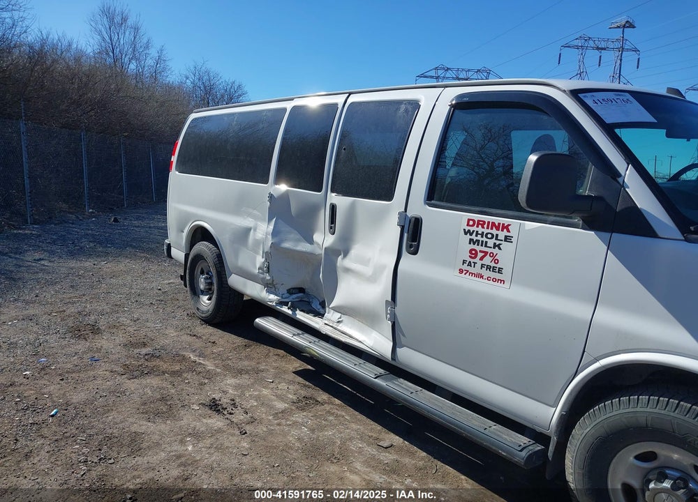 2018 CHEVROLET EXPRESS 3500 LT VIN: 1GAZGPFGXJ1326392