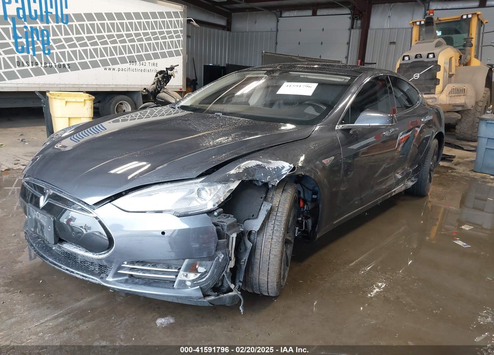 2015 TESLA MODEL S P90D AWD VIN: 5YJSA1E45FF108485