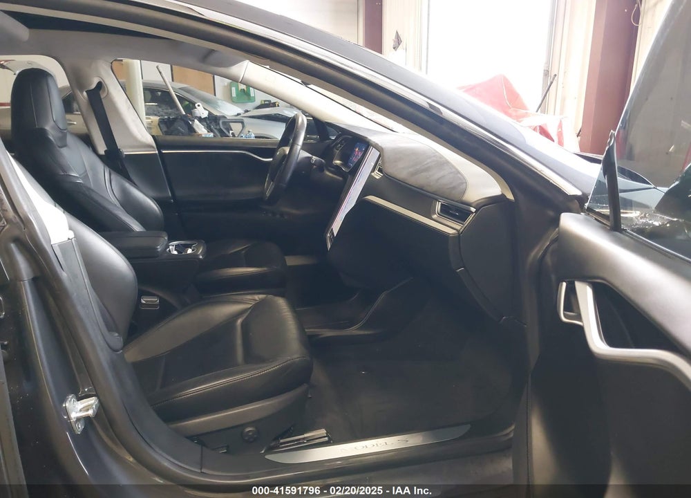 2015 TESLA MODEL S P90D AWD VIN: 5YJSA1E45FF108485