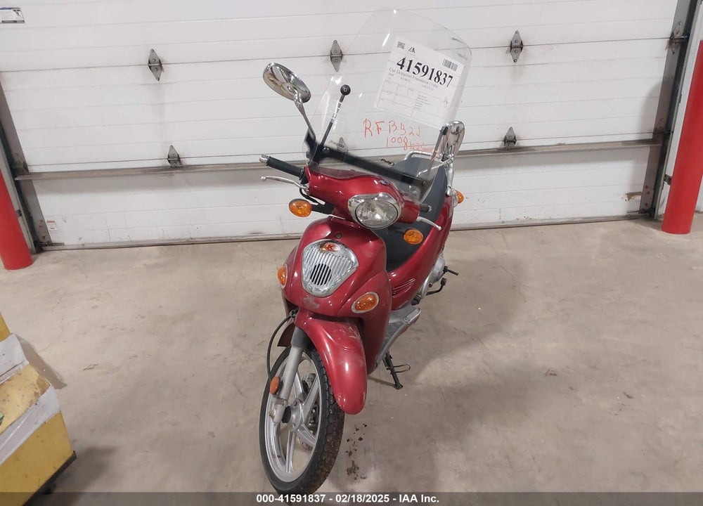 2008 KYMCO USA INC PEOPLE 150 VIN: RFBB2J1008B250137