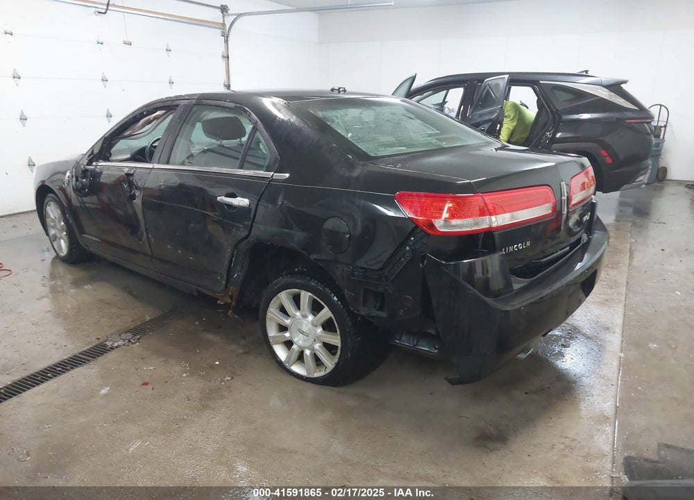 2011 LINCOLN MKZ VIN: 3LNHL2GC1BR759437