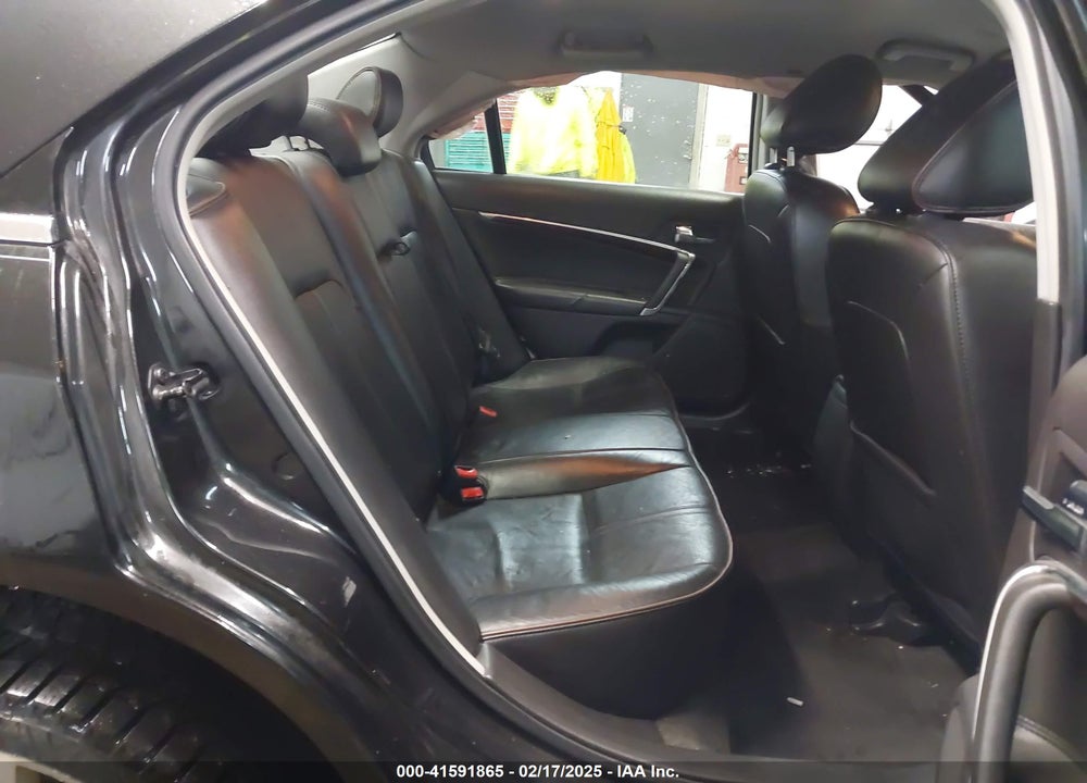 2011 LINCOLN MKZ VIN: 3LNHL2GC1BR759437