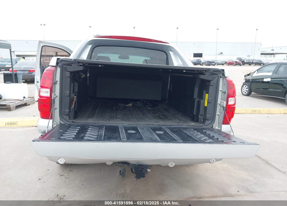 2013 CHEVROLET AVALANCHE VIN: 3GNMCFE04DG162646