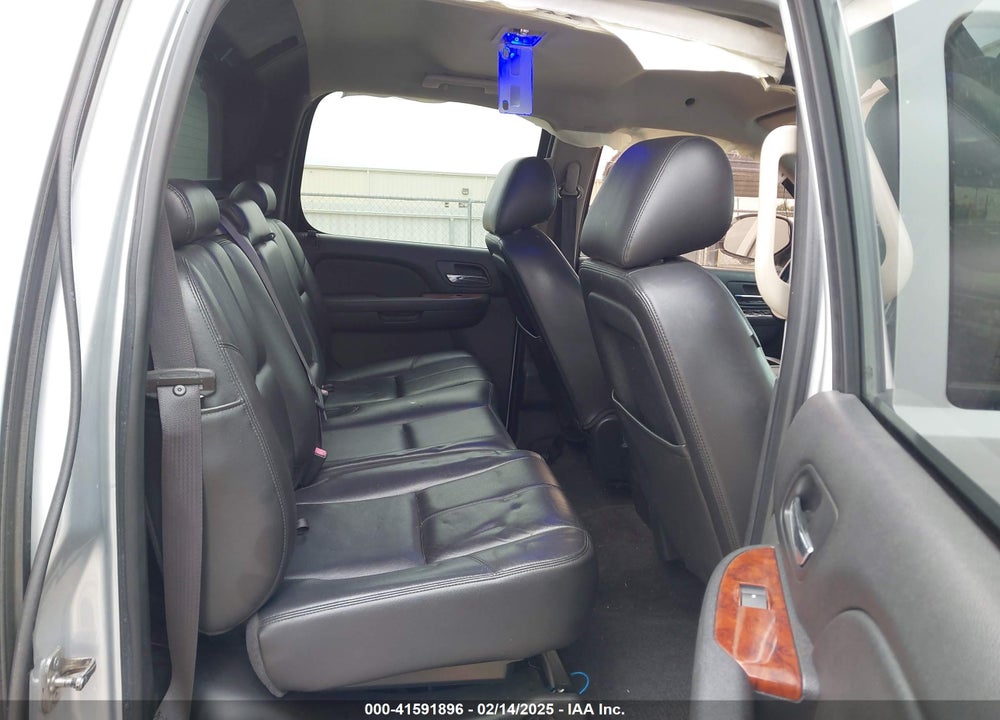 2013 CHEVROLET AVALANCHE VIN: 3GNMCFE04DG162646