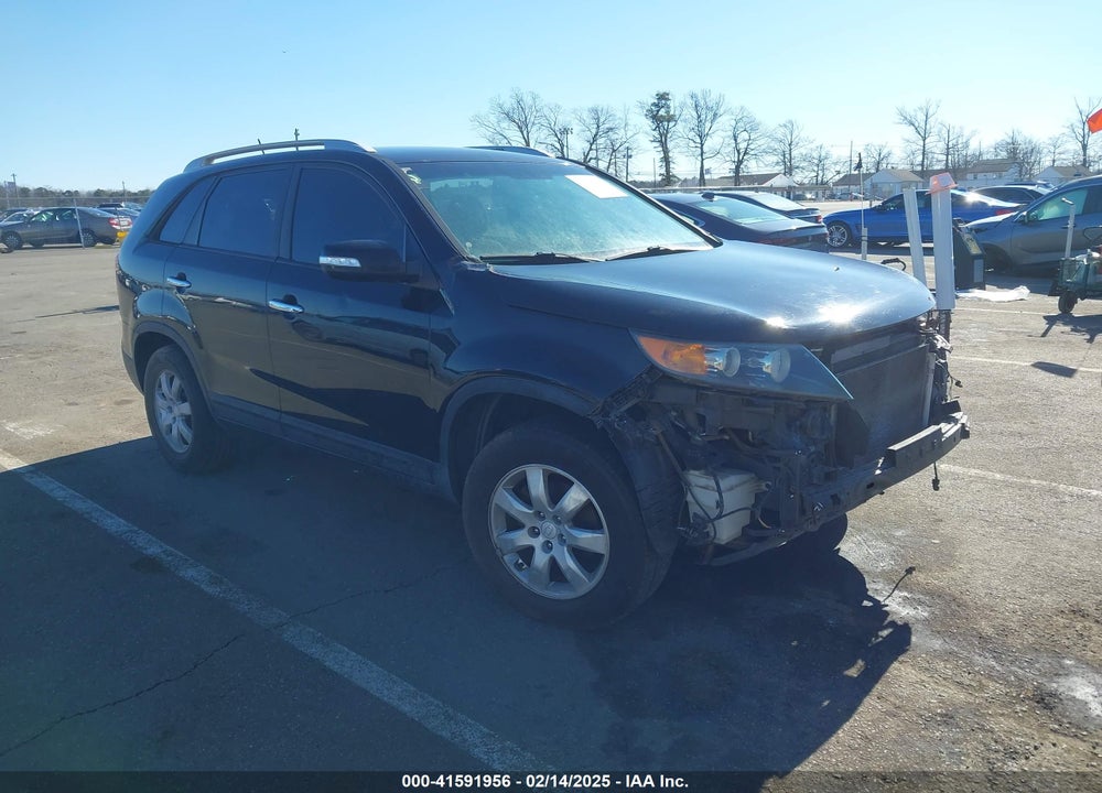 2011 KIA SORENTO VIN: 5XYKT3A18BG063899