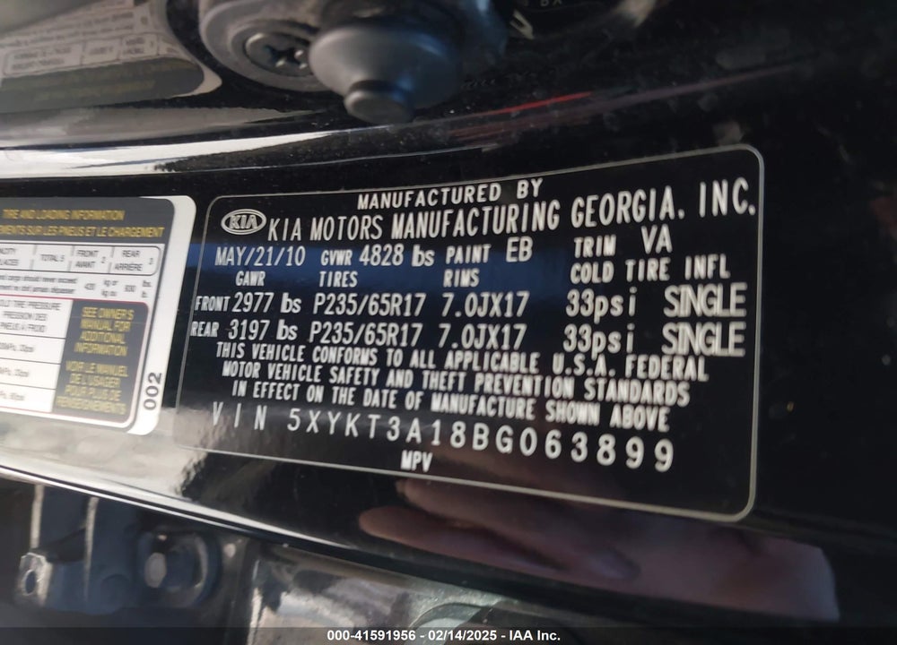 2011 KIA SORENTO VIN: 5XYKT3A18BG063899