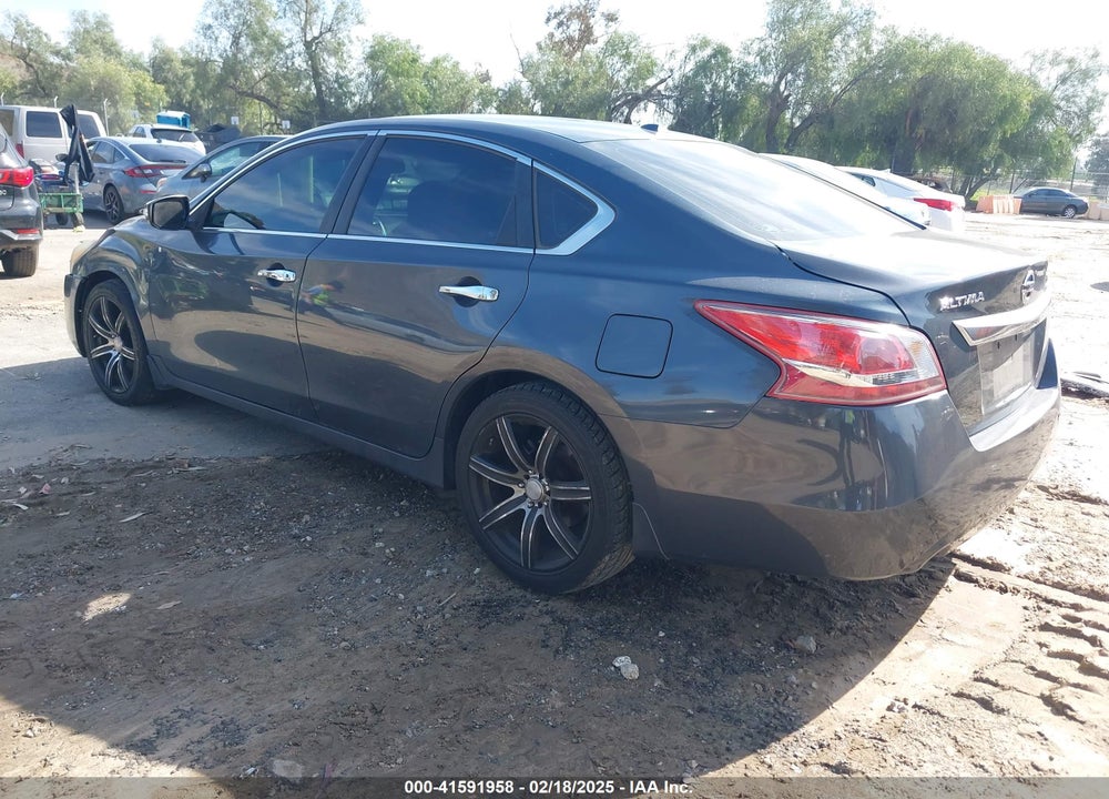 2013 NISSAN ALTIMA VIN: 1N4BL3AP5DN481407