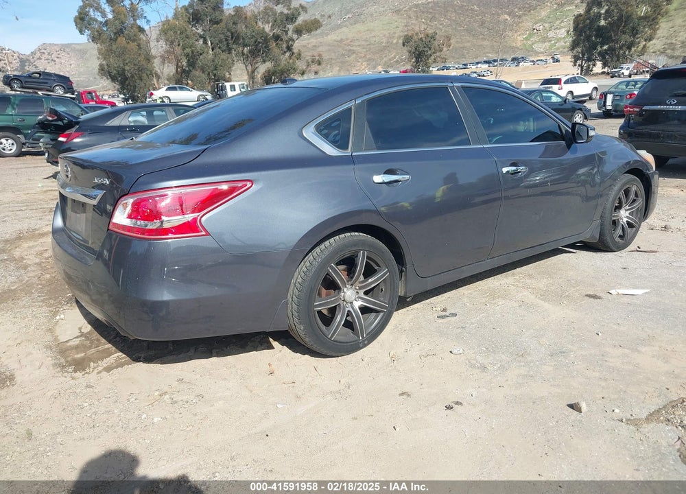2013 NISSAN ALTIMA VIN: 1N4BL3AP5DN481407
