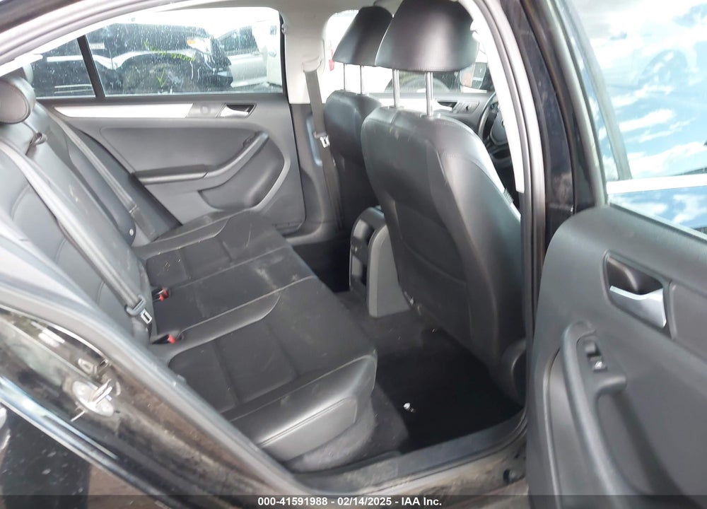 2017 VOLKSWAGEN JETTA VIN: 3VWDB7AJ5HM290110