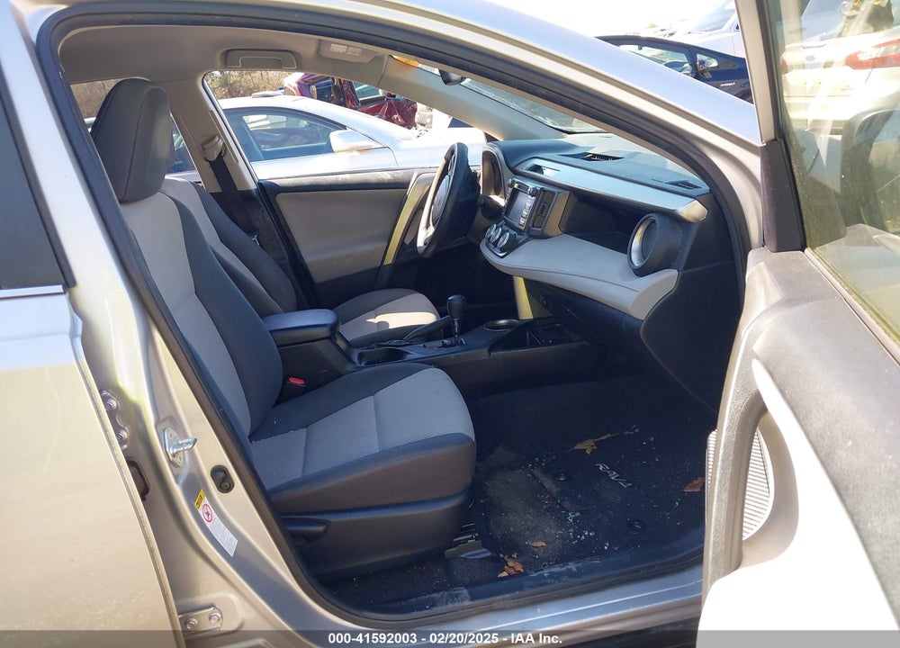 2015 TOYOTA RAV4 VIN: JTMZFREVXFJ032892