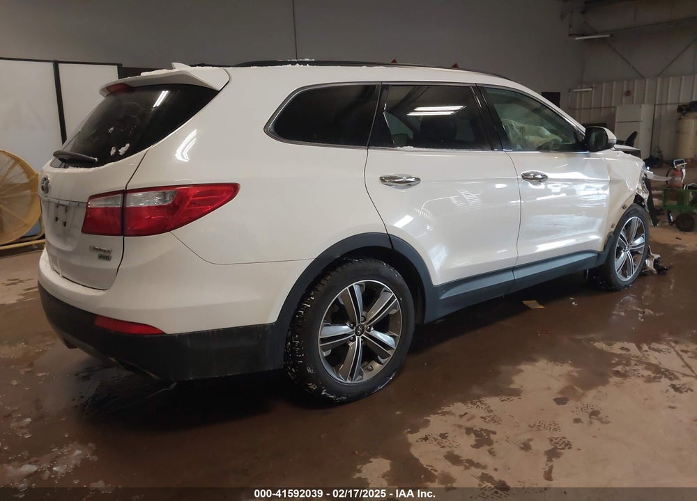 2013 HYUNDAI SANTA FE LIMITED VIN: KM8SRDHF7DU023090