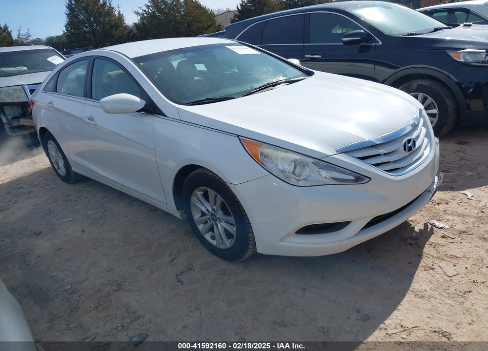 2013 HYUNDAI SONATA GLS VIN: 5NPEB4AC4DH753412