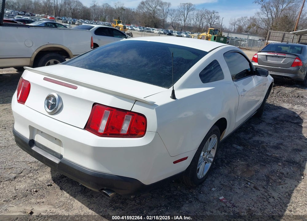 2010 FORD MUSTANG VIN: 1ZVBP8AN2A5128500