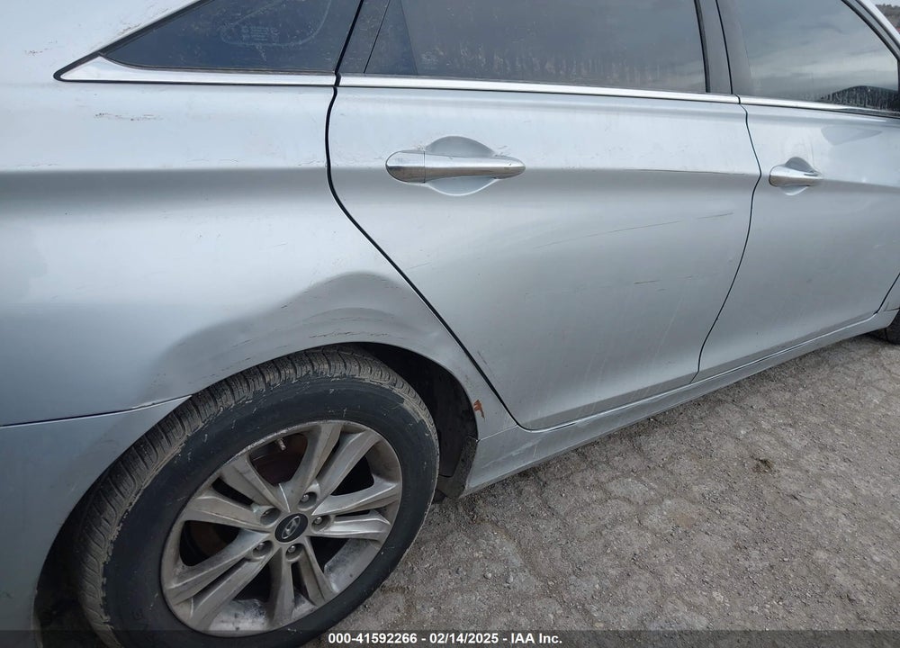 2013 HYUNDAI SONATA GLS VIN: 5NPEB4AC1DH564944