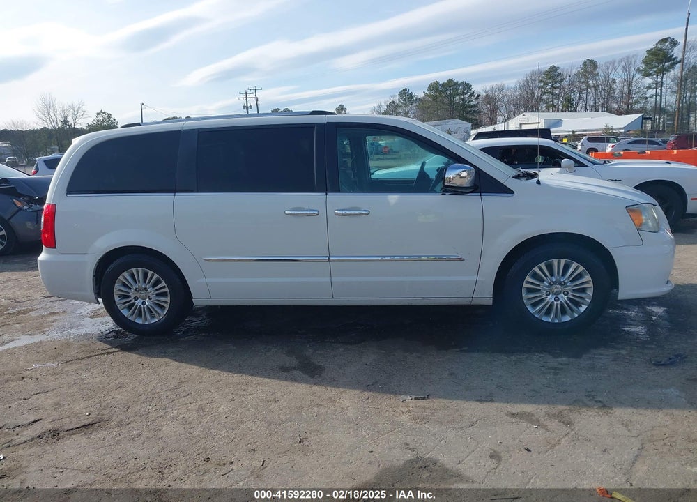 2012 CHRYSLER TOWN & COUNTRY VIN: 2C4RC1GG1CR250431