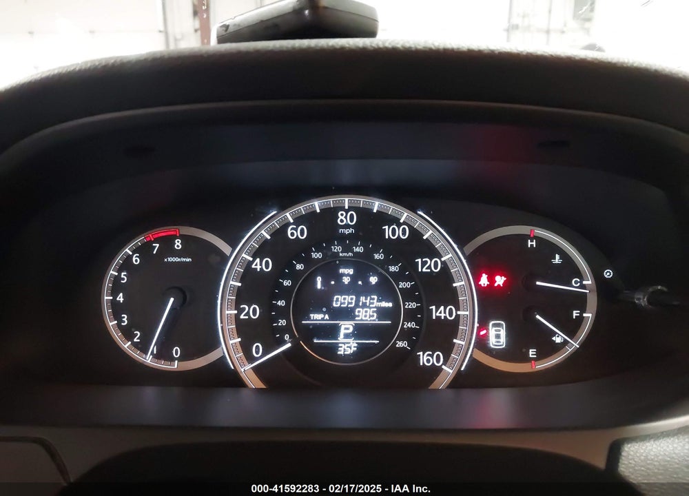 2013 HONDA ACCORD VIN: 1HGCR3F80DA034152