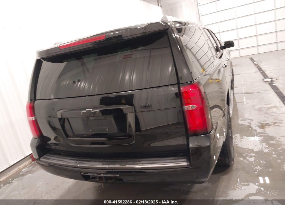 2015 CHEVROLET SUBURBAN 1500 LTZ VIN: 1GNSKKKC8FR516608