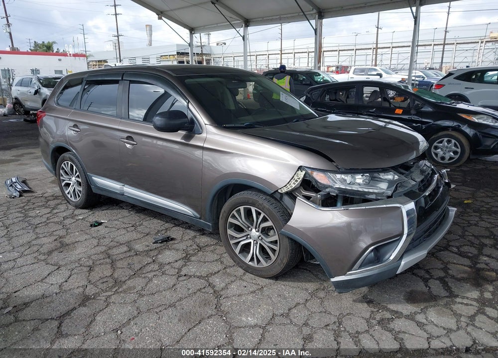 2017 MITSUBISHI OUTLANDER ES VIN: JA4AD2A31HZ064434