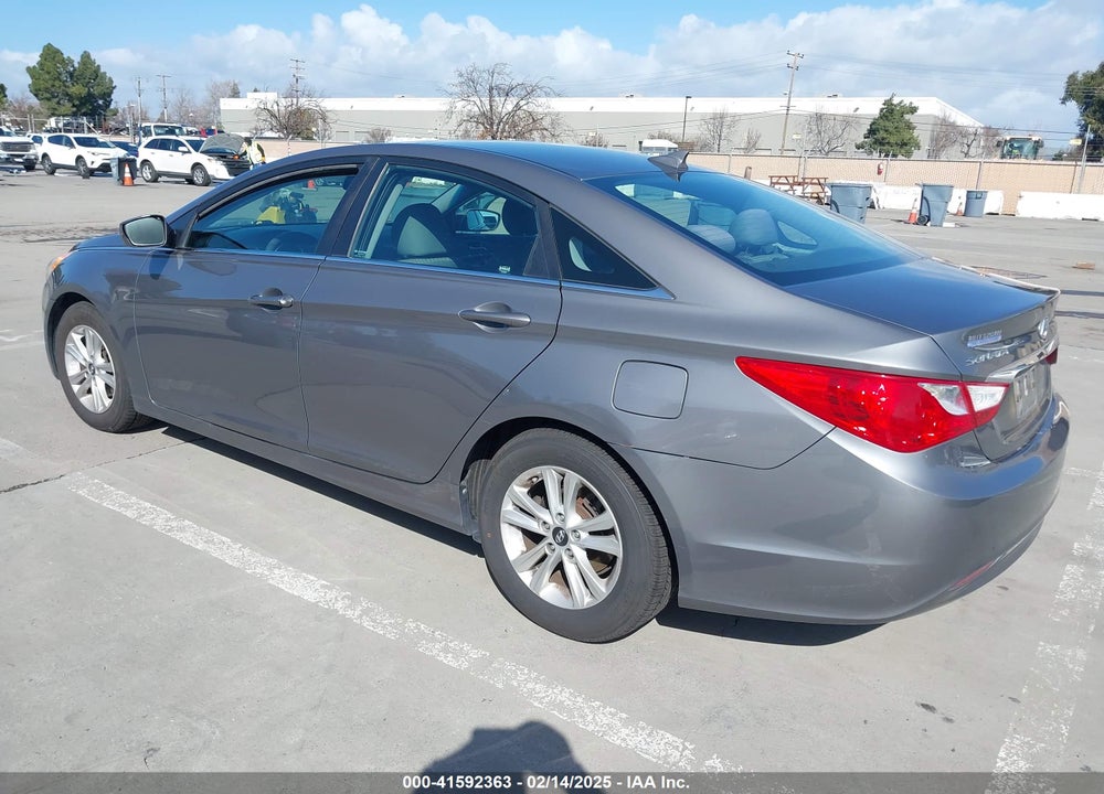 2012 HYUNDAI SONATA VIN: 5NPEB4AC4CH412834