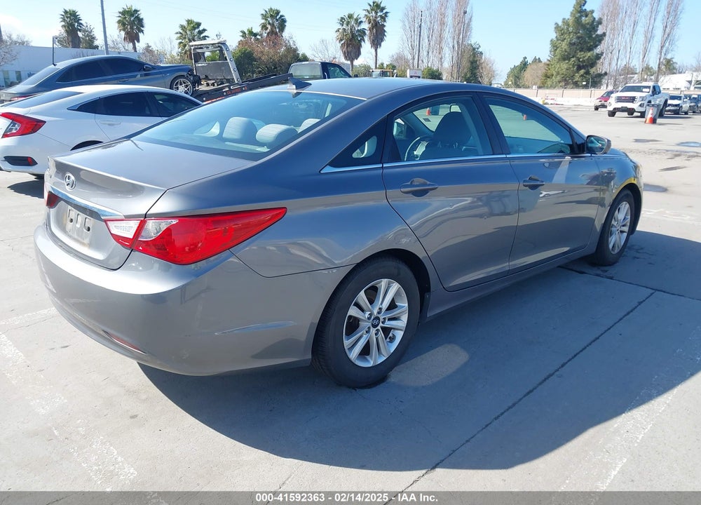 2012 HYUNDAI SONATA VIN: 5NPEB4AC4CH412834