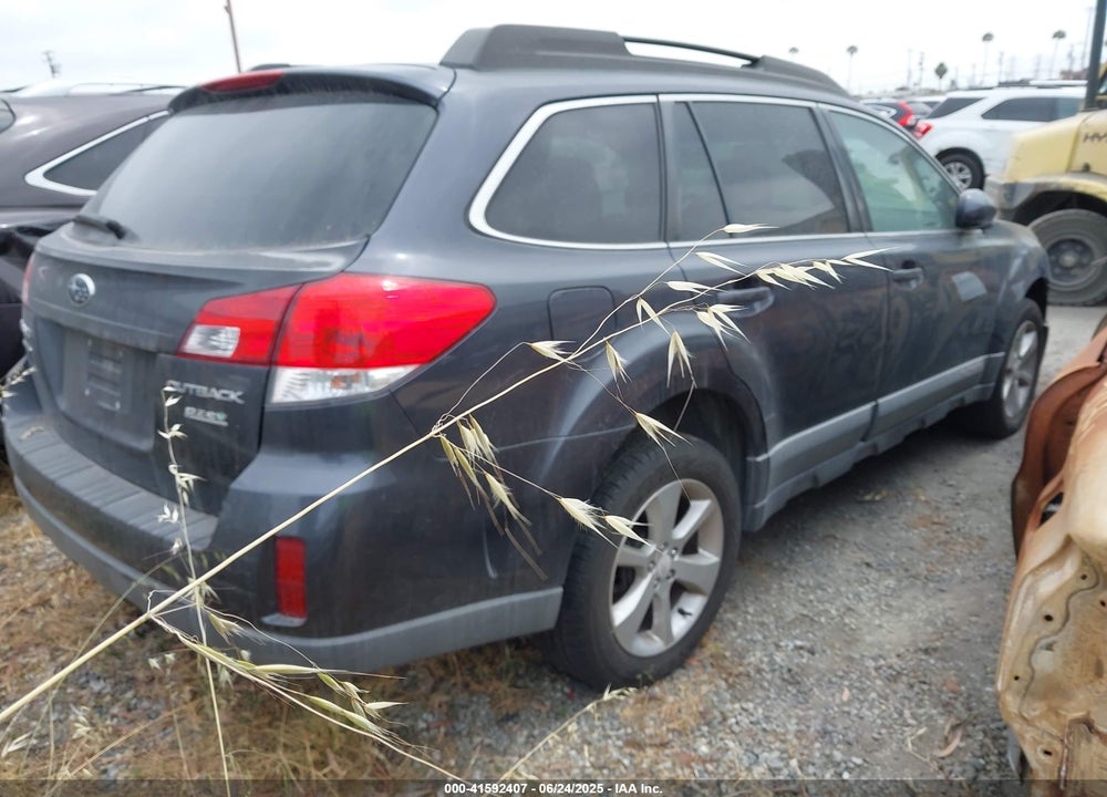 2013 SUBARU OUTBACK 2.5I PREMIUM VIN: 4S4BRBGC0D3300230