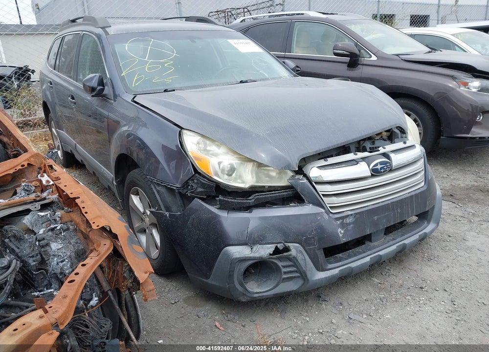 2013 SUBARU OUTBACK 2.5I PREMIUM VIN: 4S4BRBGC0D3300230