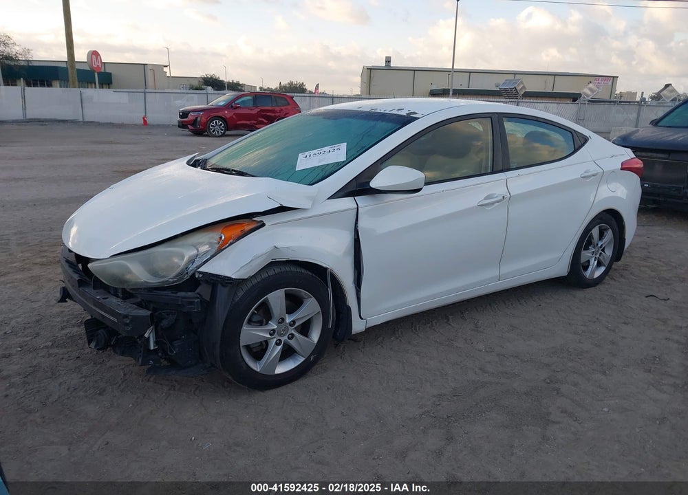 2013 HYUNDAI ELANTRA VIN: 5NPDH4AE1DH397660