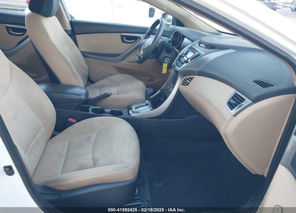 2013 HYUNDAI ELANTRA VIN: 5NPDH4AE1DH397660