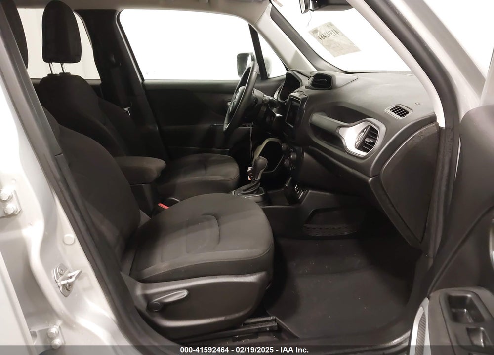 2018 JEEP RENEGADE LATITUDE FWD VIN: ZACCJABB2JPJ47007