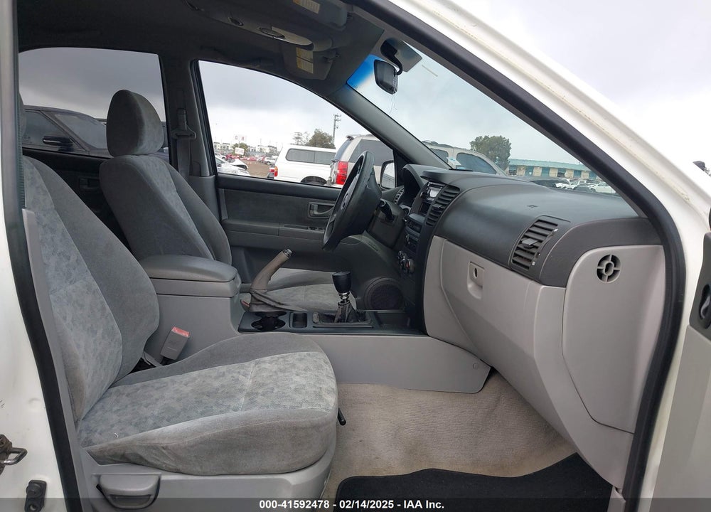 2006 KIA SORENTO EX/LX VIN: KNDJC733565530552