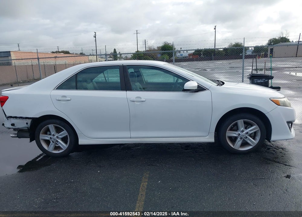 2014 TOYOTA CAMRY SE VIN: 4T1BF1FK7EU349772