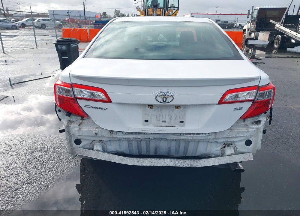 2014 TOYOTA CAMRY SE VIN: 4T1BF1FK7EU349772