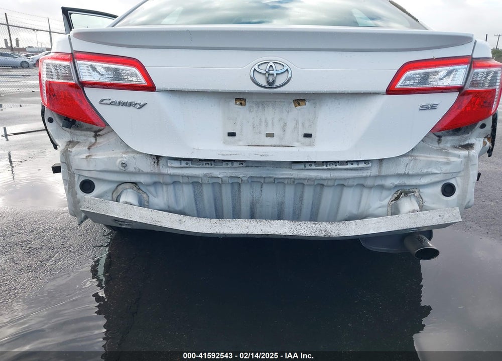 2014 TOYOTA CAMRY SE VIN: 4T1BF1FK7EU349772