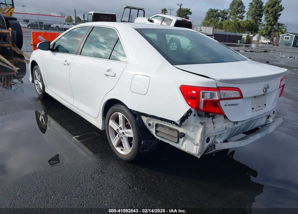 2014 TOYOTA CAMRY SE VIN: 4T1BF1FK7EU349772