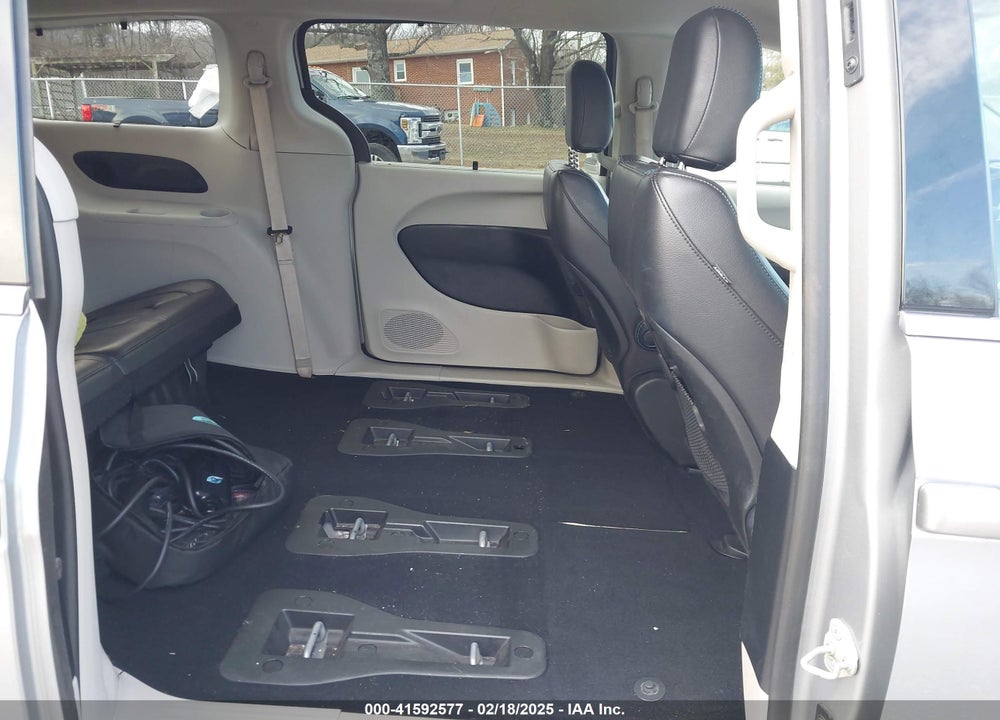 2021 CHRYSLER PACIFICA HYBRID TOURING L VIN: 2C4RC1L78MR594653