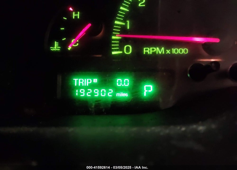 2002 LINCOLN LS VIN: 1LNHM86S82Y701044