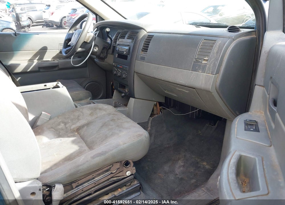 2006 DODGE DURANGO SXT VIN: 1D4HD38N16F140110
