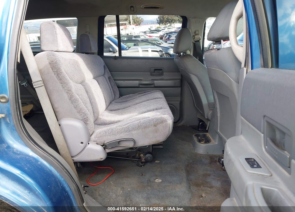 2006 DODGE DURANGO SXT VIN: 1D4HD38N16F140110
