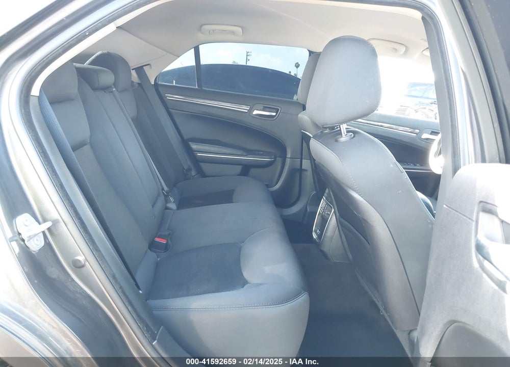 2018 CHRYSLER 300 TOURING VIN: 2C3CCAAG2JH291883