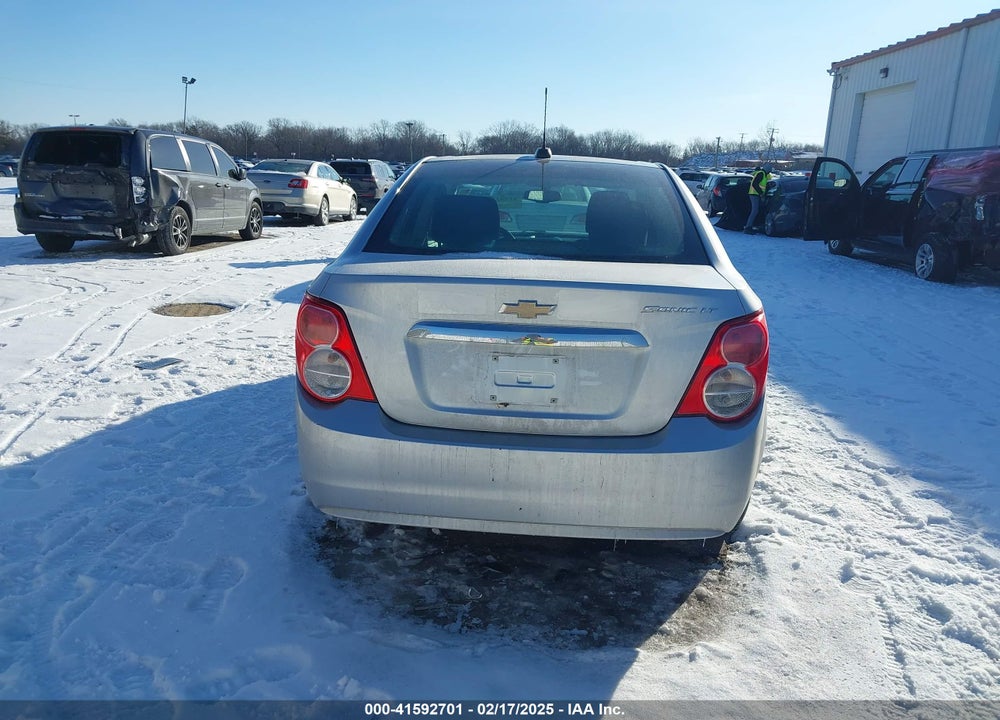 2016 CHEVROLET SONIC VIN: 1G1JC5SH8G4130177