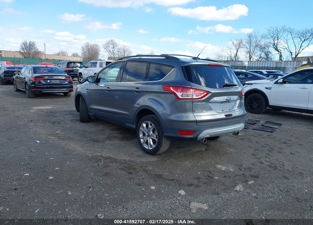 2013 FORD ESCAPE VIN: 1FMCU0GX9DUA38440