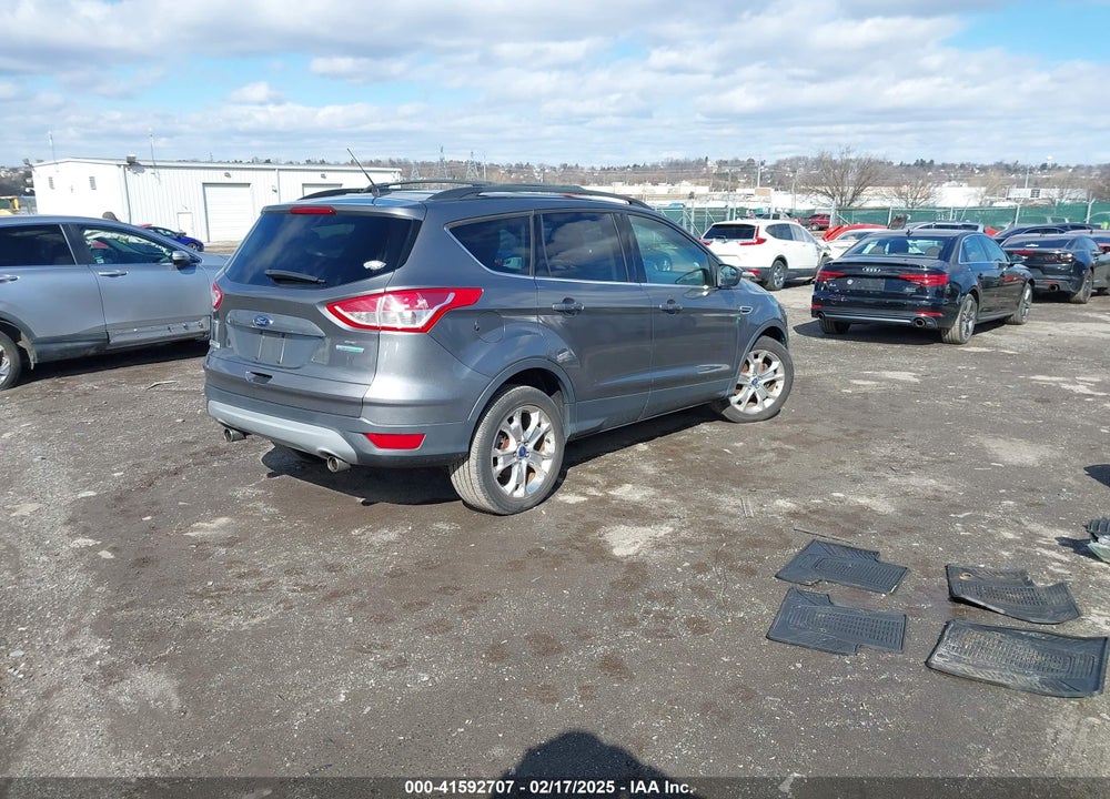 2013 FORD ESCAPE VIN: 1FMCU0GX9DUA38440