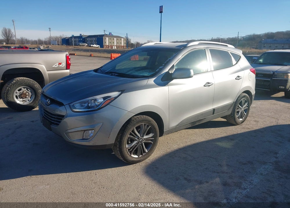 2015 HYUNDAI TUCSON SE VIN: KM8JU3AG4FU073309