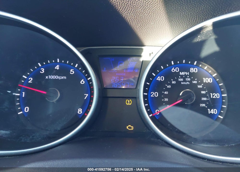 2015 HYUNDAI TUCSON SE VIN: KM8JU3AG4FU073309