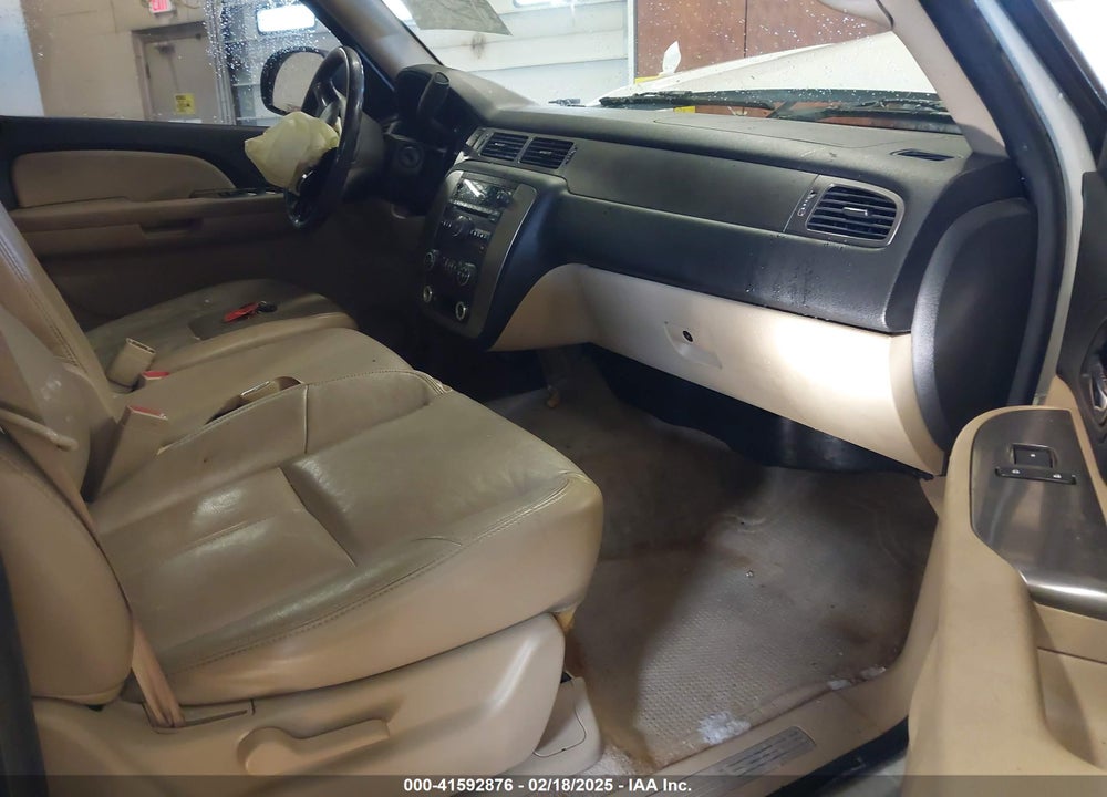 2007 CHEVROLET TAHOE LS VIN: 1GNFC13067R231579