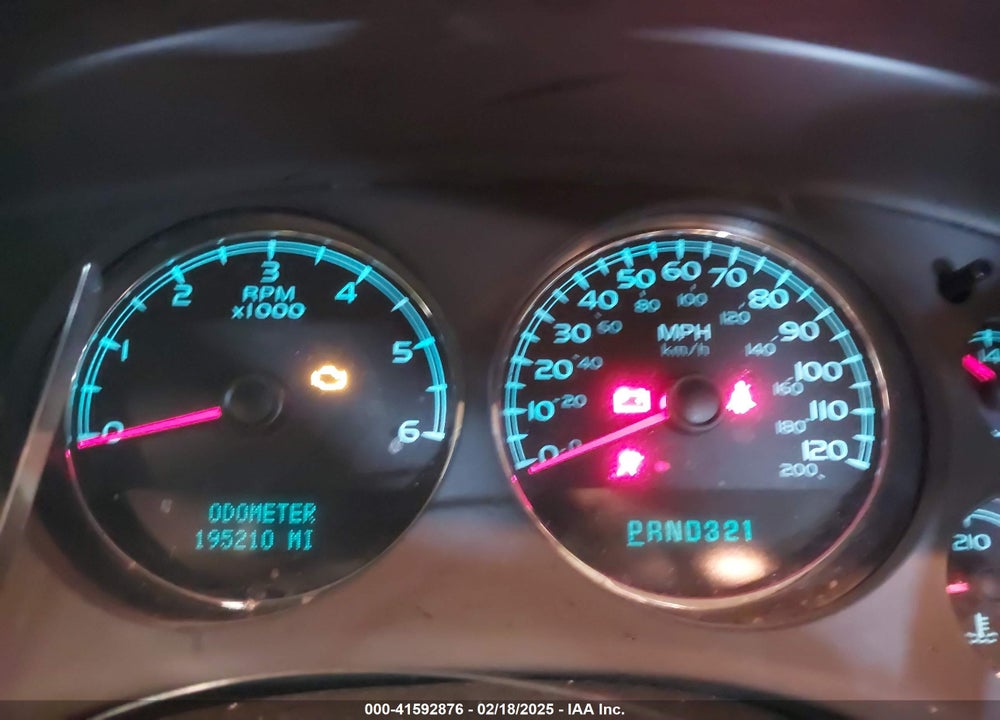 2007 CHEVROLET TAHOE LS VIN: 1GNFC13067R231579