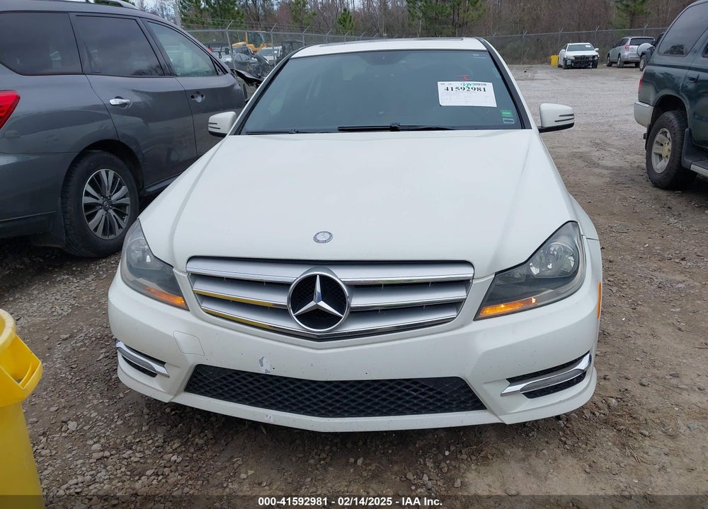 2012 MERCEDES-BENZ C 300 LUXURY 4MATIC/SPORT 4MATIC VIN: WDDGF8BB4CR200850
