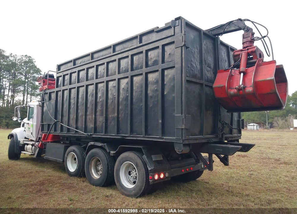 2006 MACK CV713 CV700 VIN: 1M2AG11C26M031066