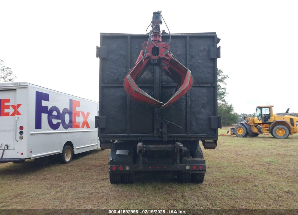 2006 MACK CV713 CV700 VIN: 1M2AG11C26M031066